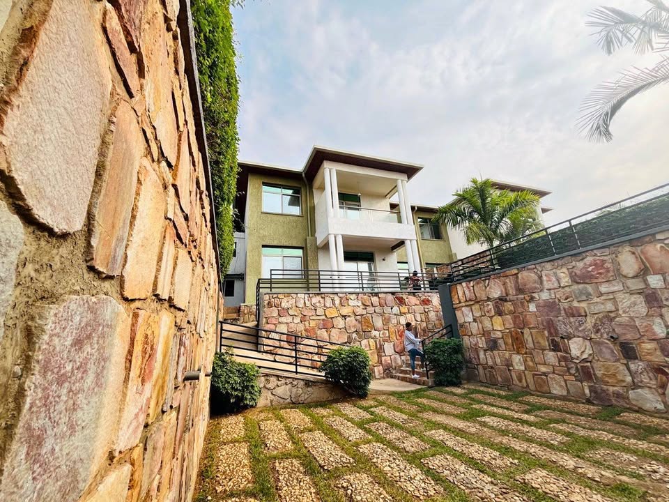 4-BR House For Sale In Kanombe Kigali